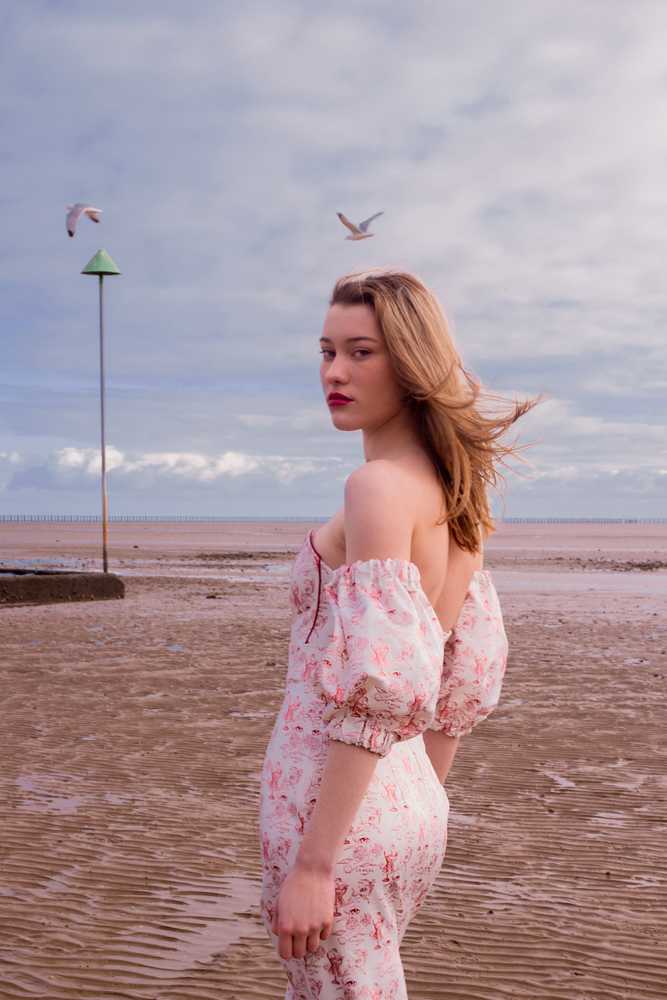 La Musa is a luxury, sustainable Ukrainian brand that aims to dress women in art to feel confident all the time. 