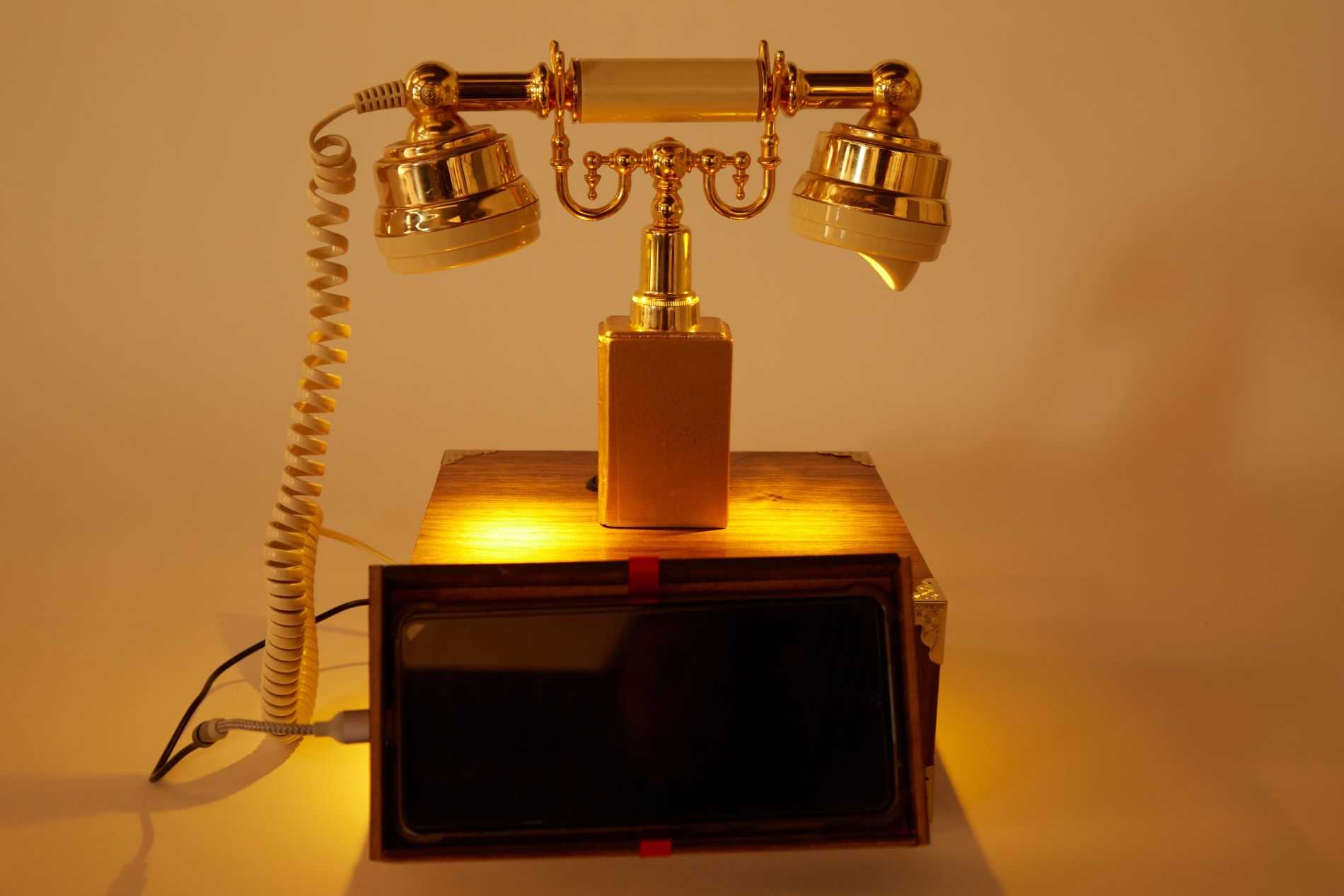 Antiquate Lamp